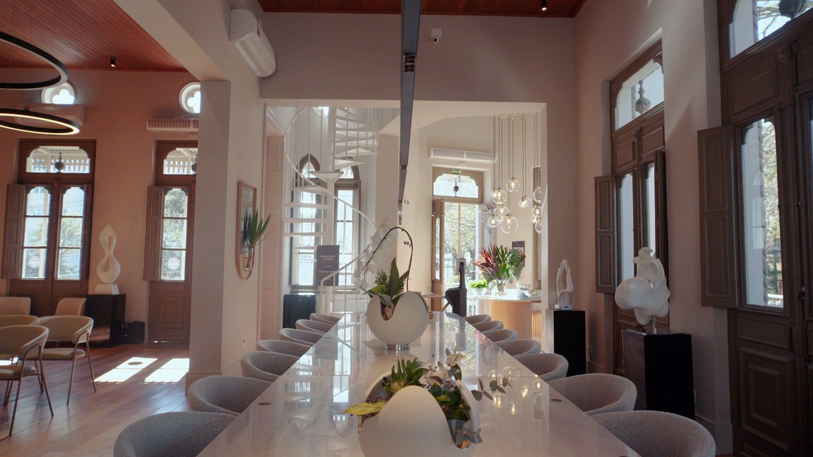 Salão de reuniões da Casa Paraná